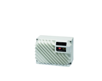 134X8562 DANFOSS DRIVES VLT Decentral Drive FCD 302 1.1 kW / 1.5 HP, 380-480VAC VLT Decentral Drive FCD 302 1.1 kW / 1.5 HP, 380-480VAC (Three phased), Standard White IP66/NEMA4X, RFI Class A1/C2, No brake, Complete small stand alone, No brackets, Metric 